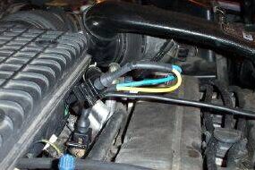 breakout lead attached to injector
